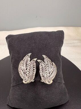 ALICE CAVINESS Sterling Germany  Vintage Leaf Filigree Clip-On Earrings